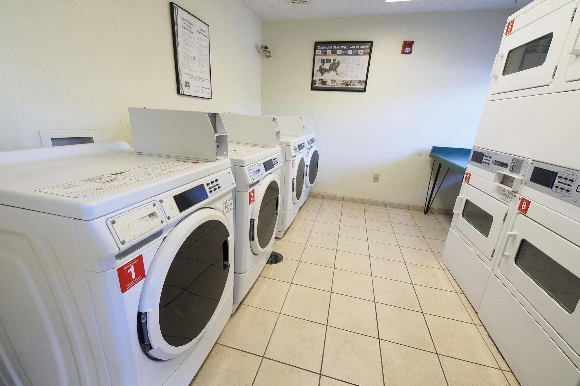 Intown Suites Extended Stay Chesapeake Va - I-64 Crossways Blvd 외부 사진